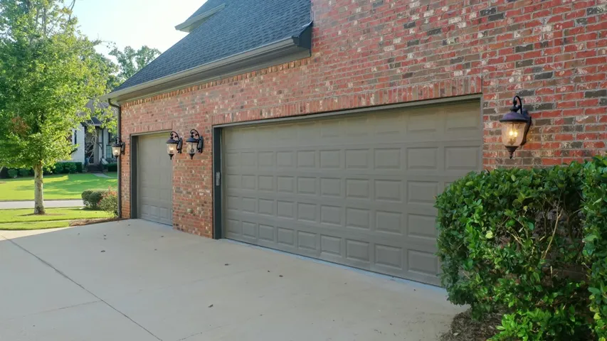 3 Car Garage offers lots of​​‌​​​​‌​​‌‌​‌‌​​​‌‌​‌​‌​‌​​​‌​​ storage