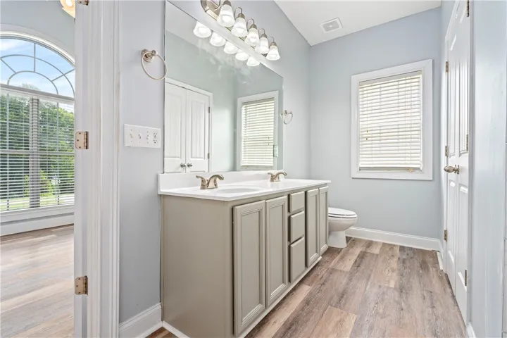 2201 Red Tail Lane, Auburn, Alabama 36879