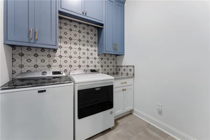 Custom Cabinets in Laundry Room