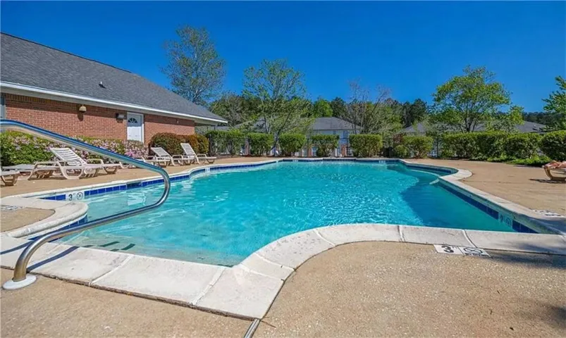 1477 N Donahue Drive 504, Auburn, Alabama 36830