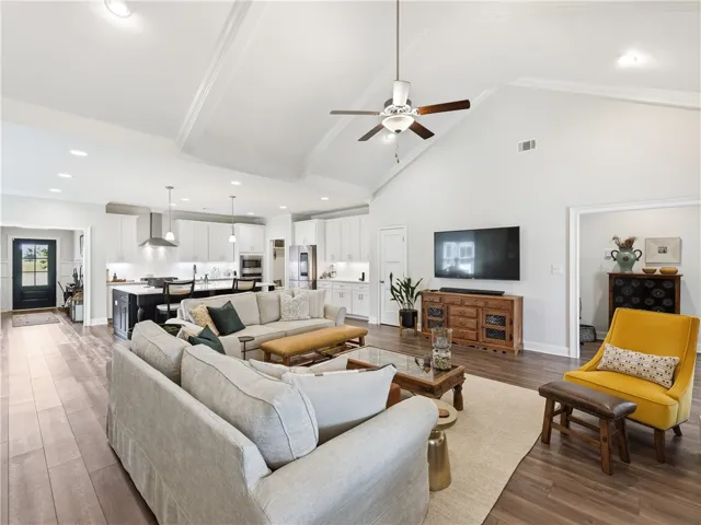 2205 Beckwith Lane, Opelika, Alabama 36081