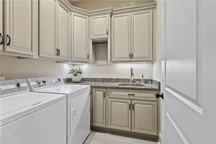 3454 Lakeshore Drive, Opelika, Alabama 36804