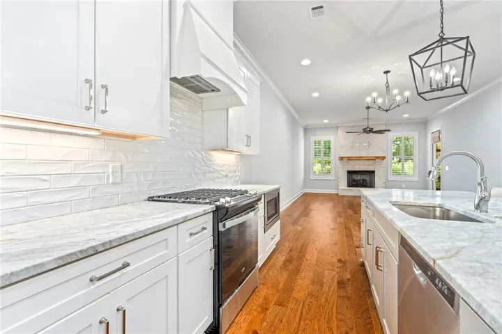 3024 Lakewood Lane, Opelika, Alabama 36801