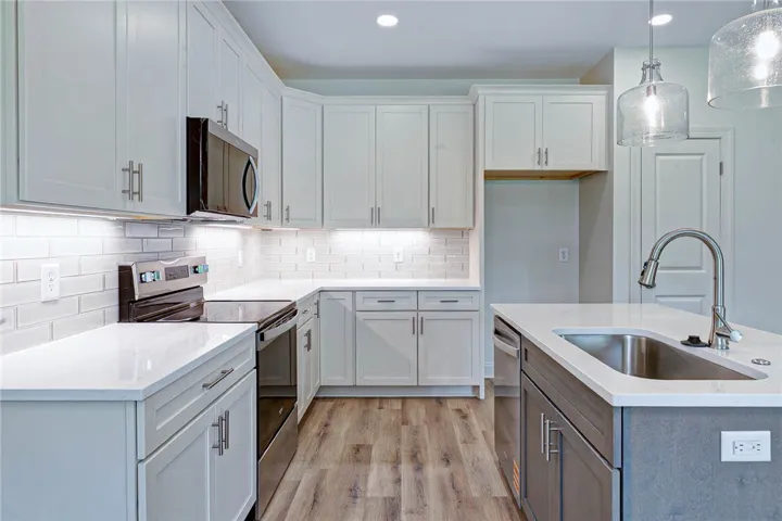 1619 Parker Creek Trail, Auburn, Alabama 36832