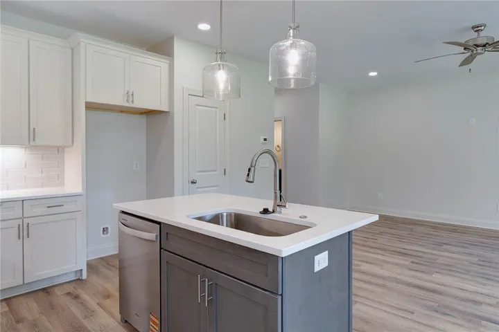 1619 Parker Creek Trail, Auburn, Alabama 36832