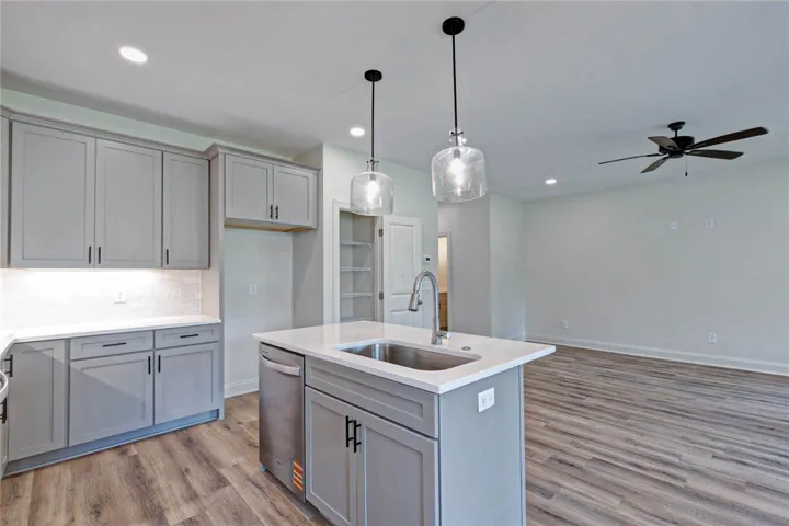 1621 Parker Creek Trail, Auburn, Alabama 36832