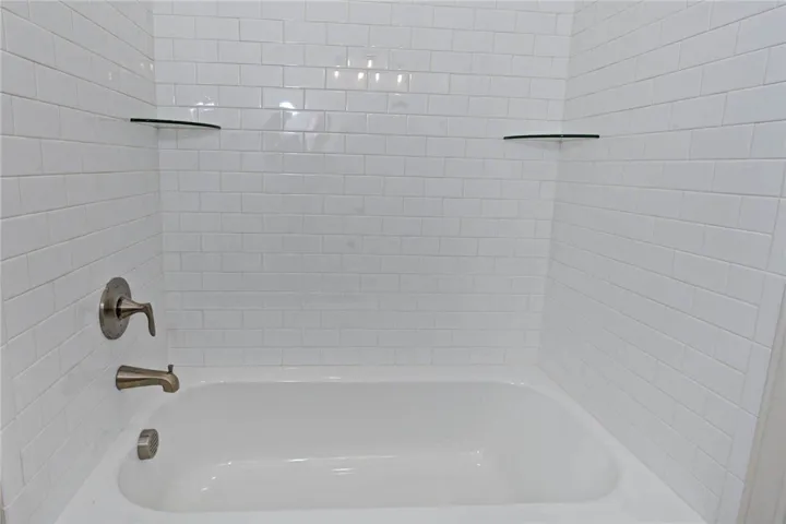1621 Parker Creek Trail, Auburn, Alabama 36832