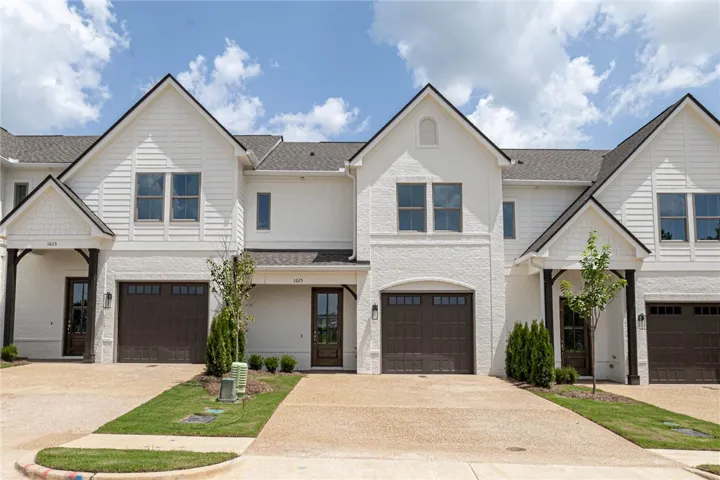 1621 Parker Creek Trail, Auburn, Alabama 36832