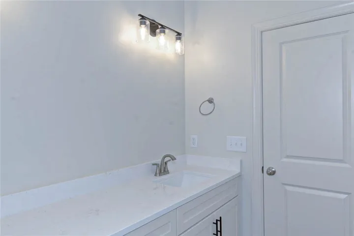 1621 Parker Creek Trail, Auburn, Alabama 36832
