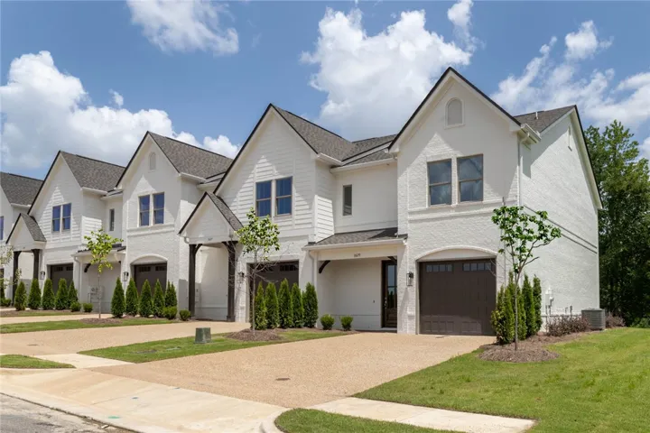 1621 Parker Creek Trail, Auburn, Alabama 36832