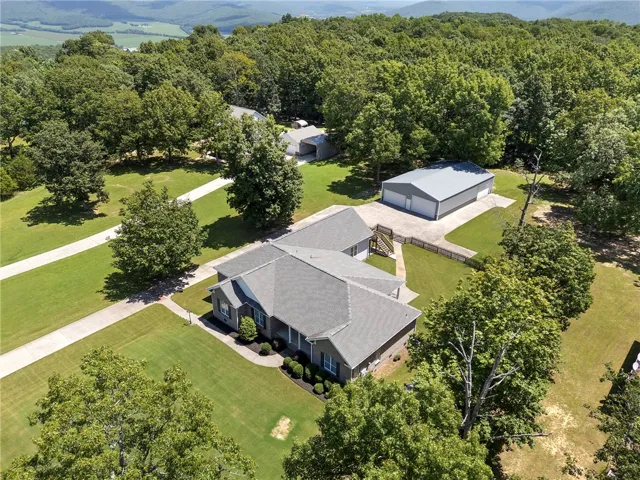 107 High Bluff Road, Gurley, Alabama 35748