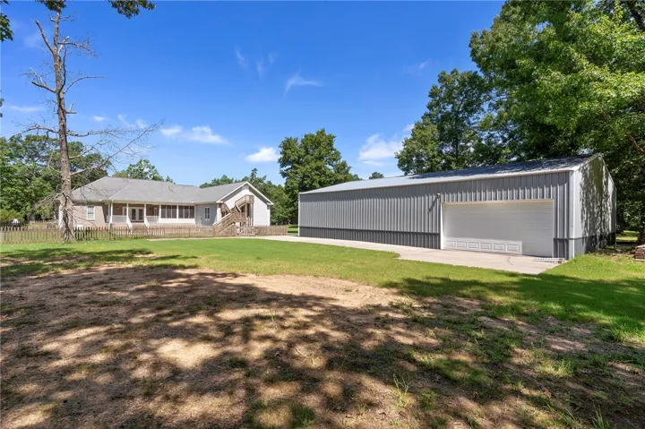 107 High Bluff Road, Gurley, Alabama 35748