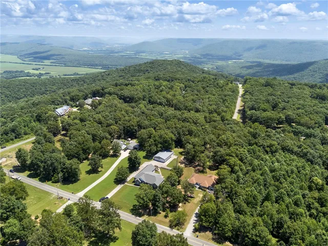 107 High Bluff Road, Gurley, Alabama 35748