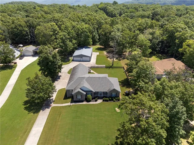 107 High Bluff Road, Gurley, Alabama 35748