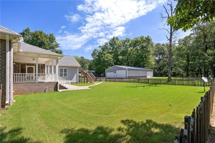 107 High Bluff Road, Gurley, Alabama 35748