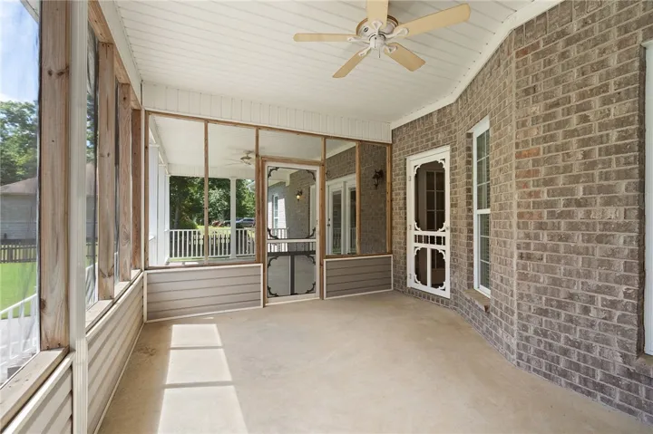 107 High Bluff Road, Gurley, Alabama 35748