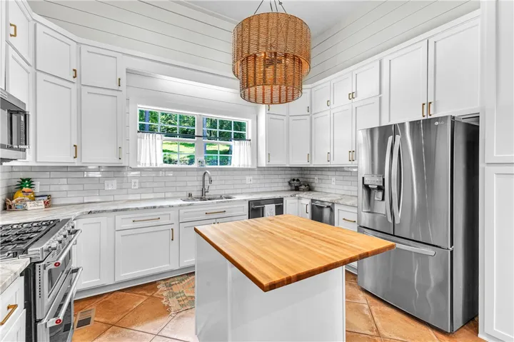 281 Windover Lane, Dadeville, Alabama 36853