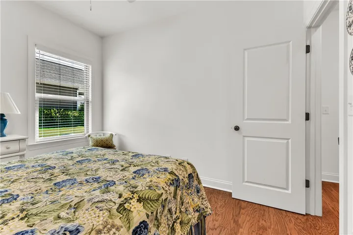 Guest bedroom