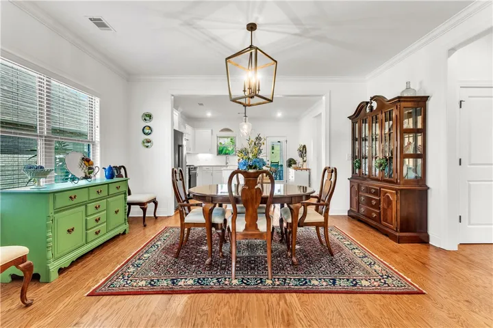Separate dining room