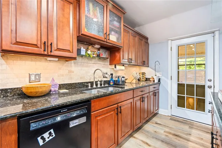901 Cherokee Road, Auburn, Alabama 36830