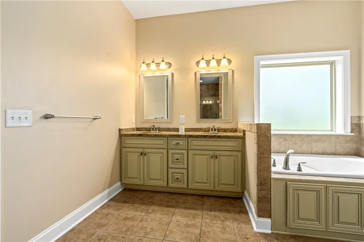 662 Banbury Street, Auburn, Alabama 36832