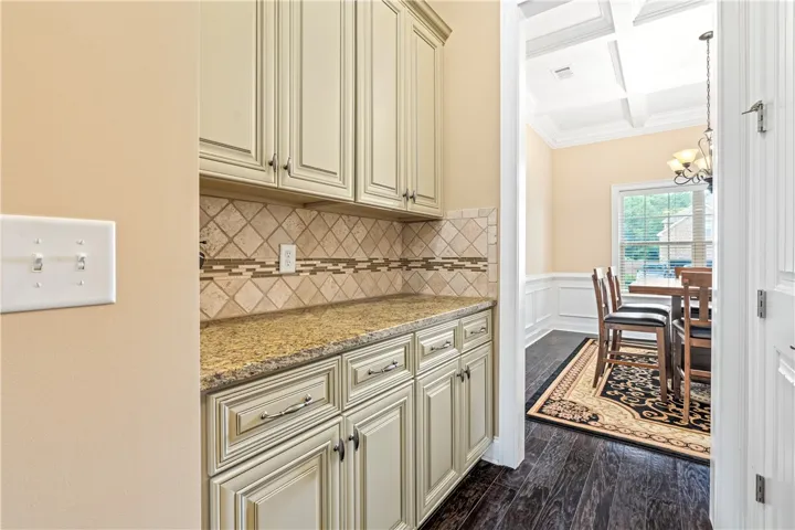 662 Banbury Street, Auburn, Alabama 36832