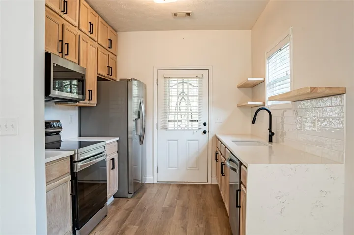 724 Ellis Street, Auburn, Alabama 36832