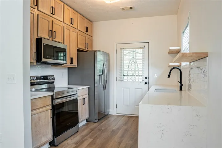724 Ellis Street, Auburn, Alabama 36832