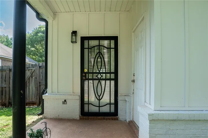 724 Ellis Street, Auburn, Alabama 36832