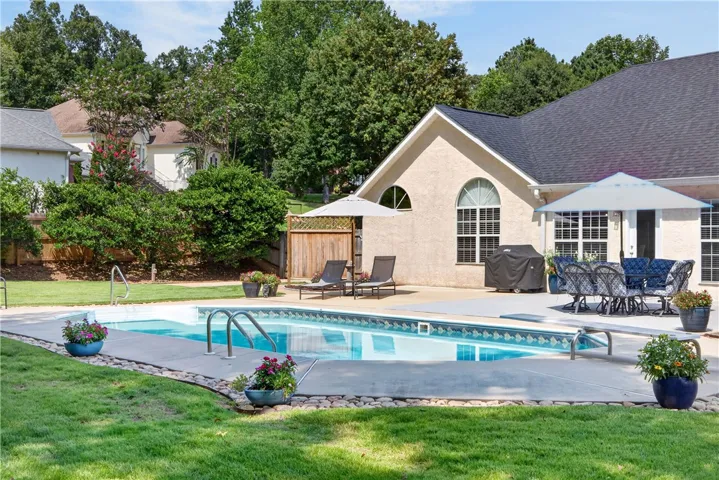 1966 Saint Charles Court, Auburn, Alabama 36830