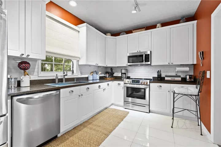 1277 N Dean Road, Auburn, Alabama 36830