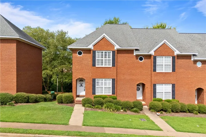 1277 N Dean Road, Auburn, Alabama 36830