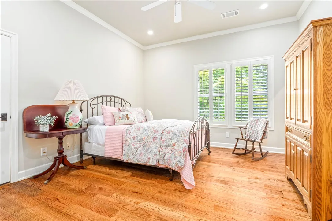 Upstairs Bedroom 3