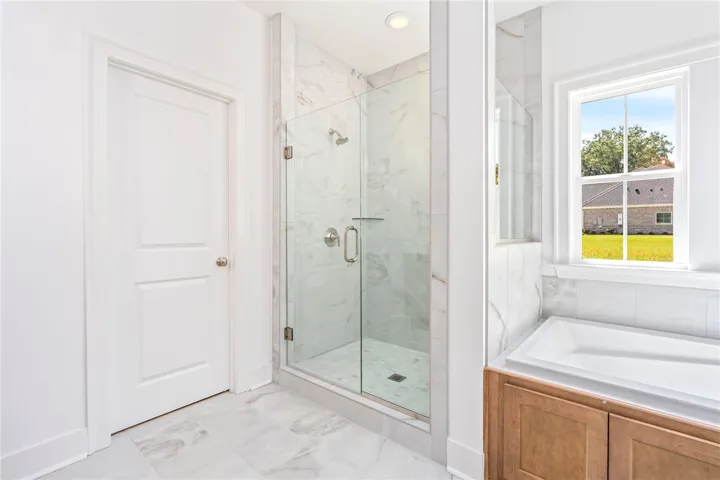 1323 Hidden Lakes Drive, Opelika, Alabama 36801