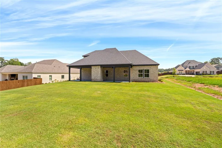 1323 Hidden Lakes Drive, Opelika, Alabama 36801