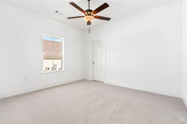 1323 Hidden Lakes Drive, Opelika, Alabama 36801