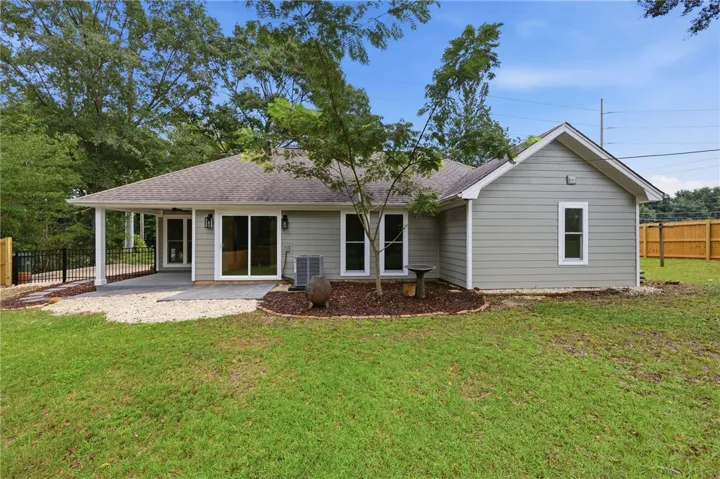 1424 Azalea Drive, Auburn, Alabama 36830