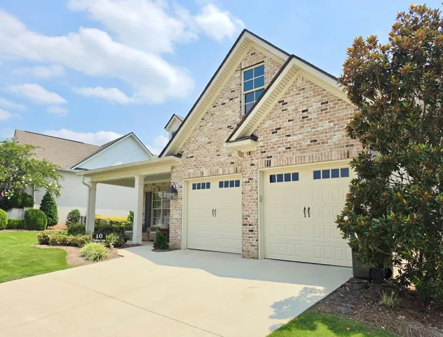 Oversized, 2-door Garage!