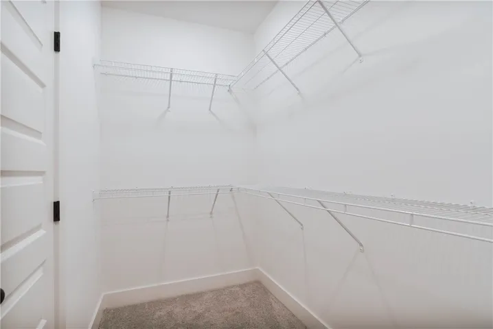 Example -Walk-In Closet
- All plans, specifications & pricing are subject to change without notice.