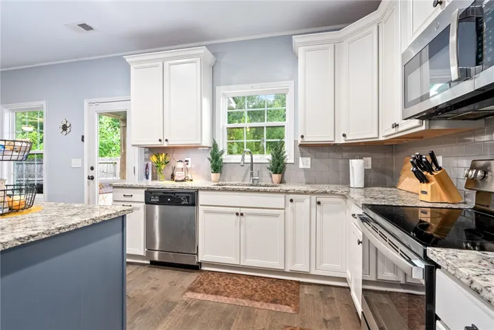 1595 Creekstone Drive, Opelika, Alabama 36804