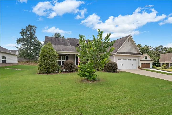 4165 Creekview Court, Auburn, Alabama 36832