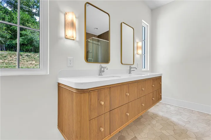 546 Arbor Drive, Auburn, Alabama 36830
