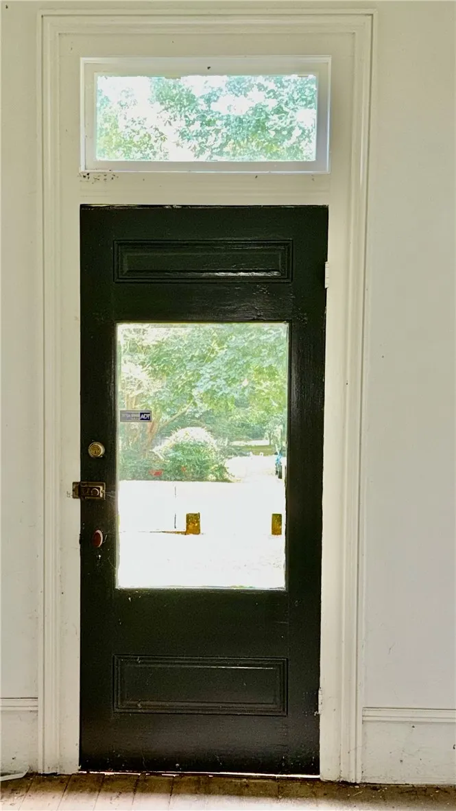 I love the transom over the front door.