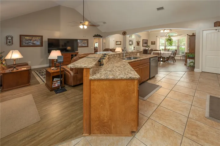 475 Lee Road 2138 N/a, Phenix City, Alabama 36870