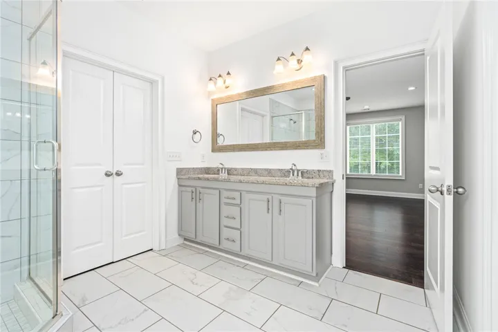 209 Hickorywoods Drive, Auburn, Alabama 36830