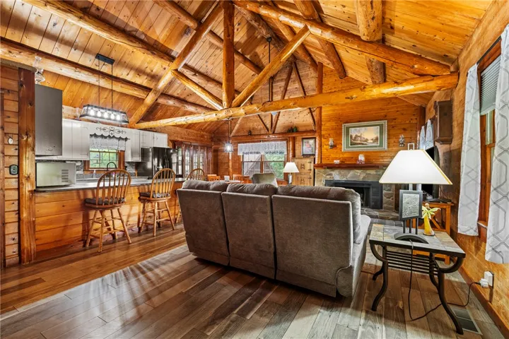 203 N View Pointe Drive, Lagrange, Georgia 30241