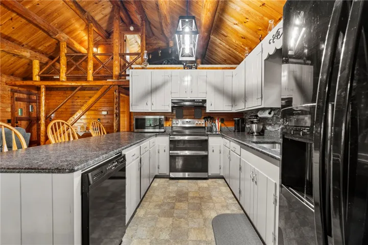 203 N View Pointe Drive, Lagrange, Georgia 30241