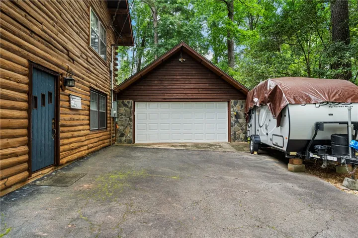 203 N View Pointe Drive, Lagrange, Georgia 30241