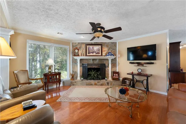 558 Lee Road 367 N/a, Valley, Alabama 36854