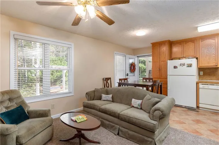 558 Lee Road 367 N/a, Valley, Alabama 36854